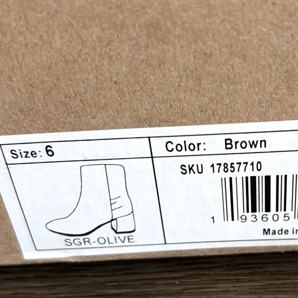 NIB [Sugar] Brown/Camel Suede Round Toe Snake Print Heel Ankle Boots Women’s 6.0 - Picture 15 of 16